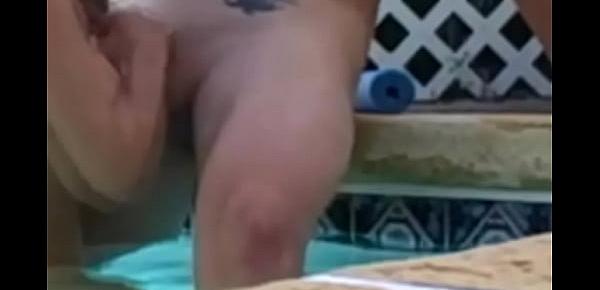  Sexy Amateurs Having Fun In Their Pool Fun Experience
